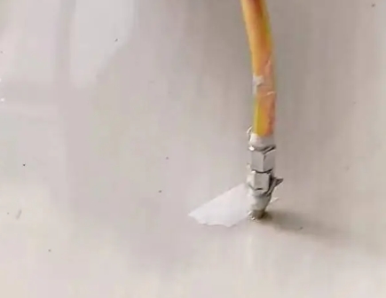 常德市瓷砖空鼓维修公司专业解答在瓷砖铺贴过程中，如果使用的砂料过粗（如全部使用了粗砂），可能会导致以下问题